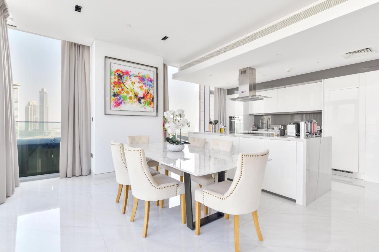 Spectacular 3 Bedroom Condo With Maids Room Facing The Dubai Eye Bagian luar foto