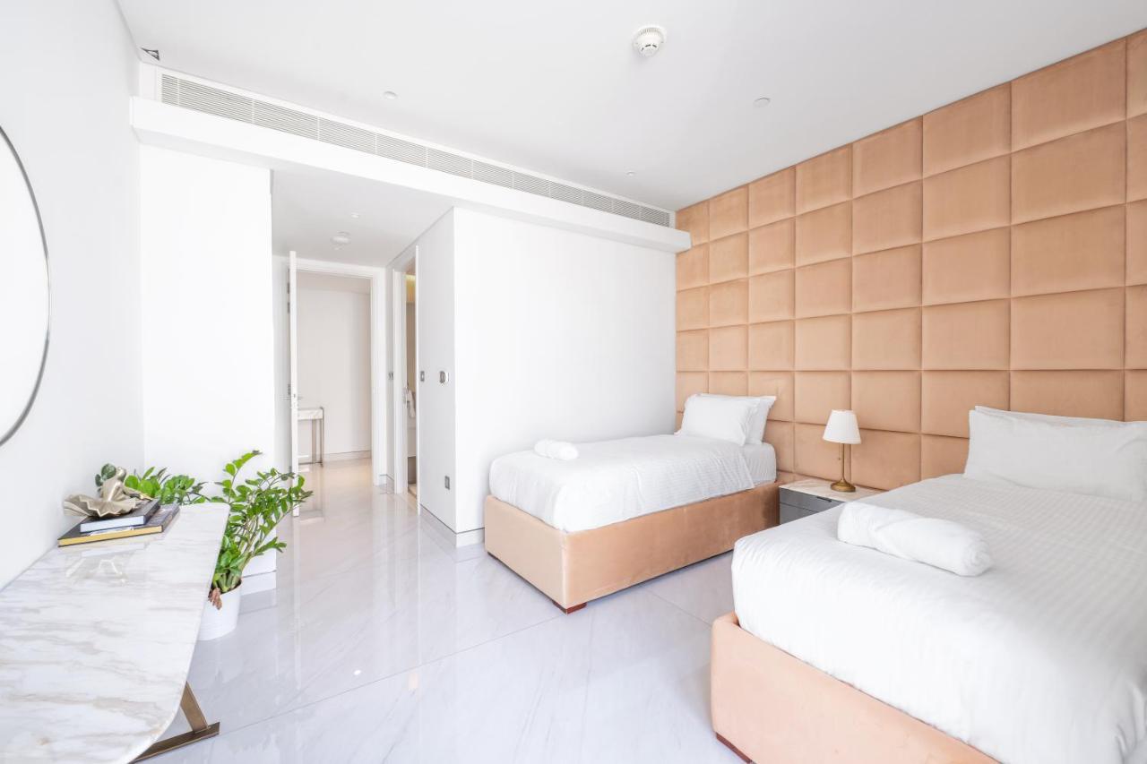 Spectacular 3 Bedroom Condo With Maids Room Facing The Dubai Eye Bagian luar foto