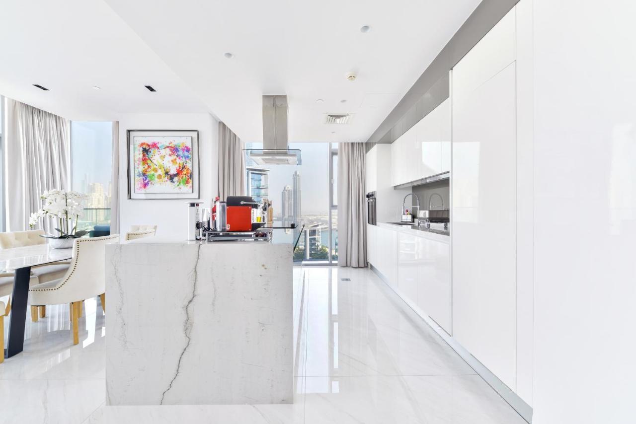 Spectacular 3 Bedroom Condo With Maids Room Facing The Dubai Eye Bagian luar foto