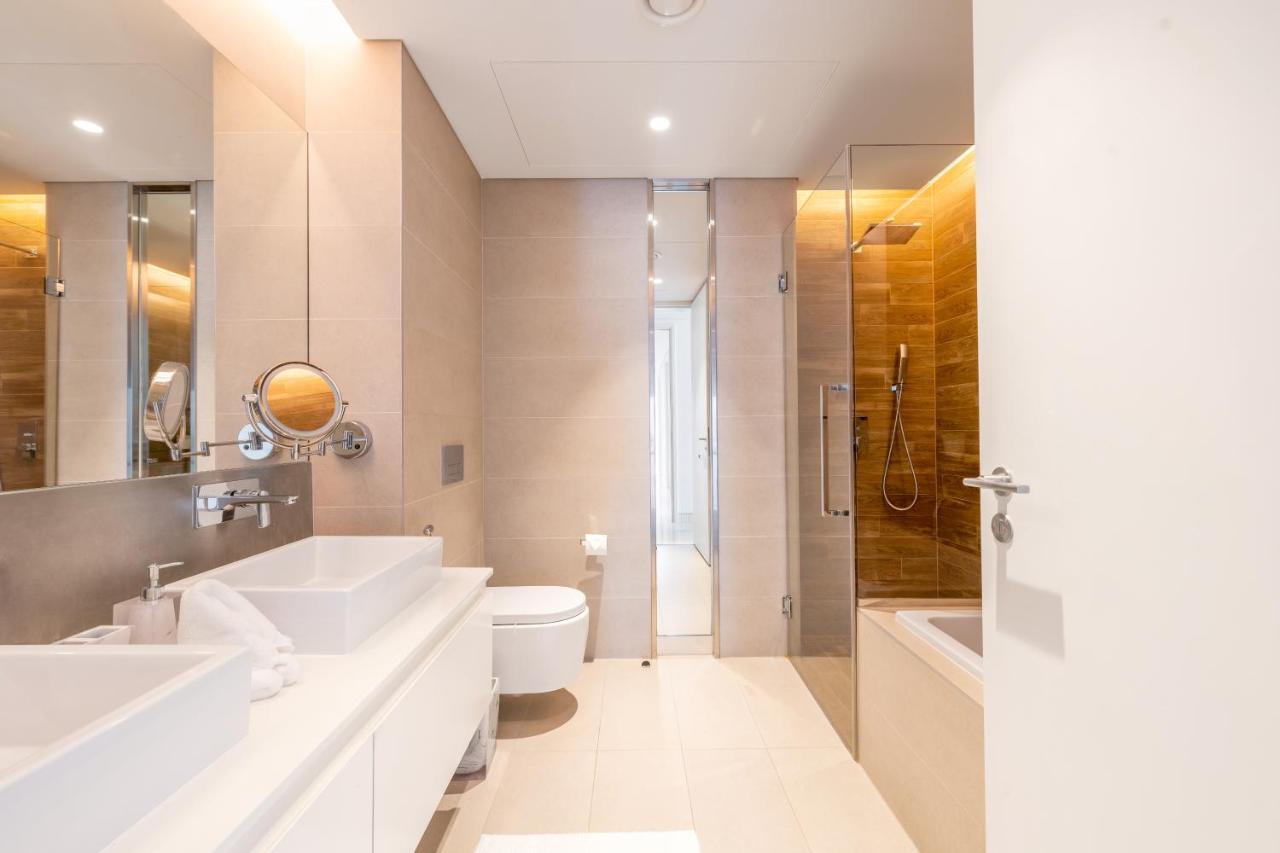 Spectacular 3 Bedroom Condo With Maids Room Facing The Dubai Eye Bagian luar foto