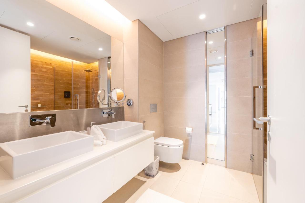 Spectacular 3 Bedroom Condo With Maids Room Facing The Dubai Eye Bagian luar foto